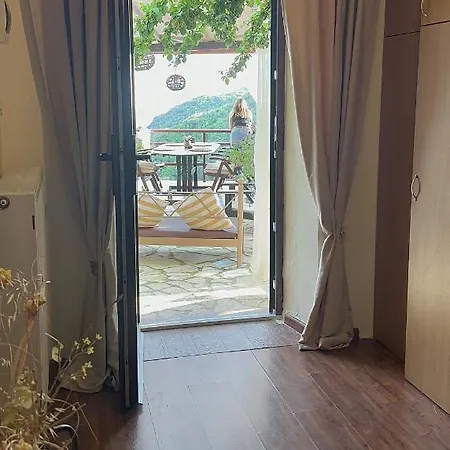 Lorantina Luxury Sea View House With Starlink Wifi Near Barbati & Ipsos *