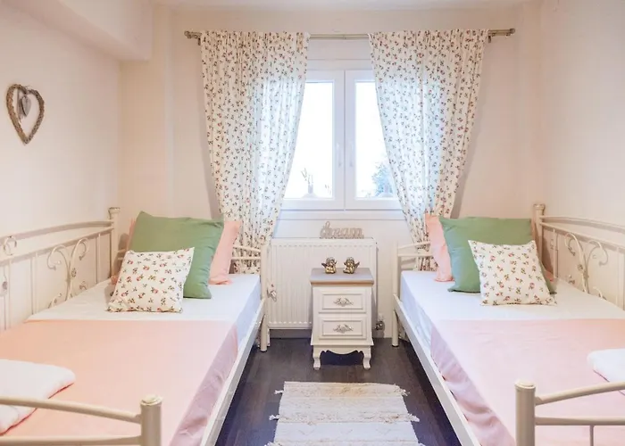 Lorantina Luxury Sea View House With Starlink Wifi Near Barbati & Ipsos Country house *