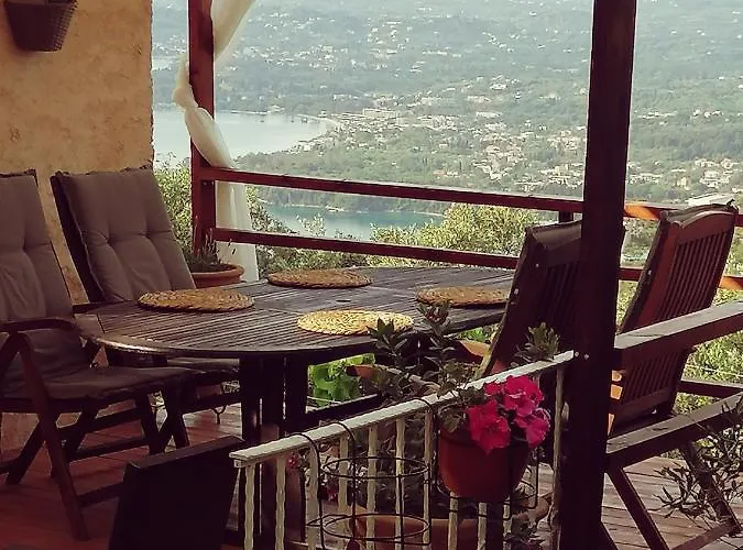 Lorantina Luxury Sea View House With Starlink Wifi Near Barbati & Ipsos Country house