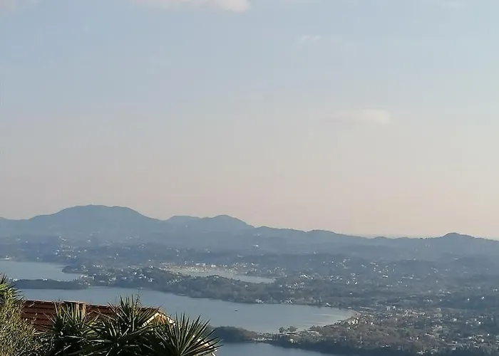 Country house Lorantina Luxury Sea View House With Starlink Wifi Near Barbati & Ipsos