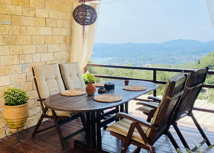 Country house Lorantina Luxury Sea View House With Starlink Wifi Near Barbati & Ipsos *