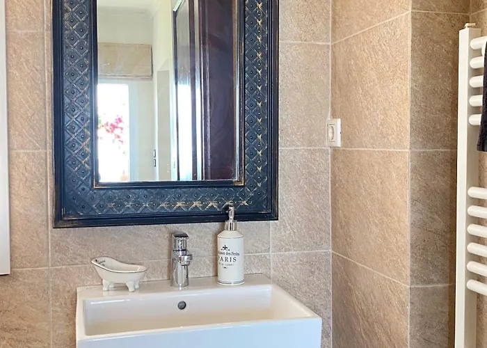 Lorantina Luxury Sea View House With Starlink Wifi Near Barbati & Ipsos Country house *