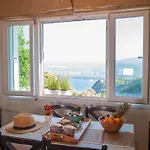 Country house Lorantina Luxury Sea View House With Starlink Wifi Near Barbati & Ipsos