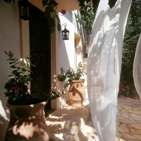 Εξοχικό σπίτι Lorantina Luxury Sea View House Close To Barbati & Ipsos With Starlink Wifi
