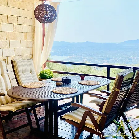 Lorantina Luxury Sea View House With Starlink Wifi Near Barbati & Ipsos Country house Spartylas