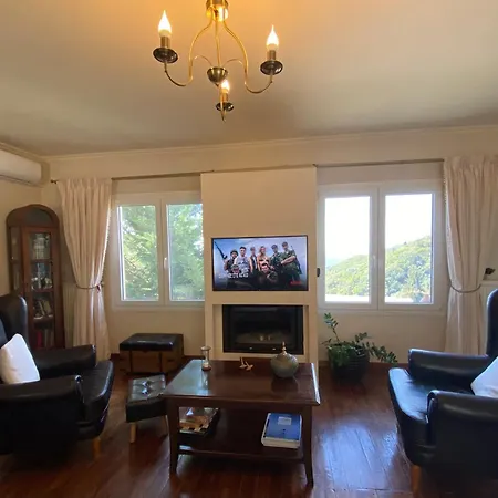 Country house Lorantina Luxury Sea View House With Starlink Wifi Near Barbati & Ipsos Spartylas