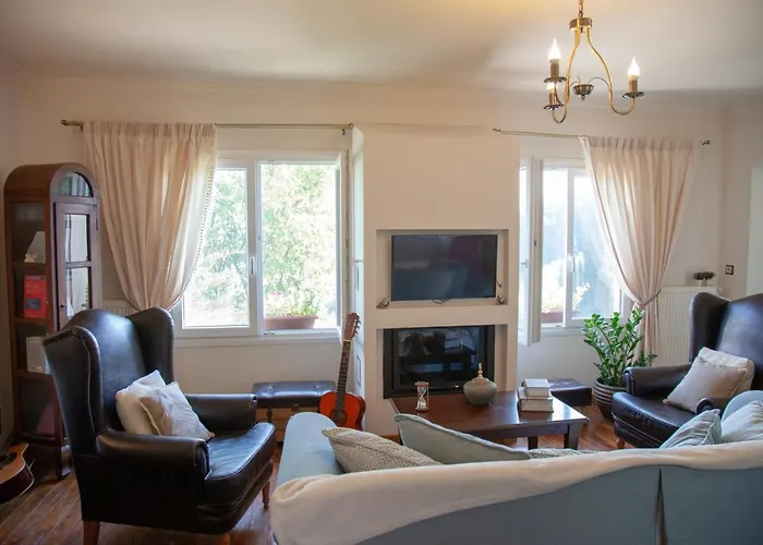 Εξοχικό σπίτι Lorantina Luxury Sea View House With Starlink Wifi Near Barbati & Ipsos *